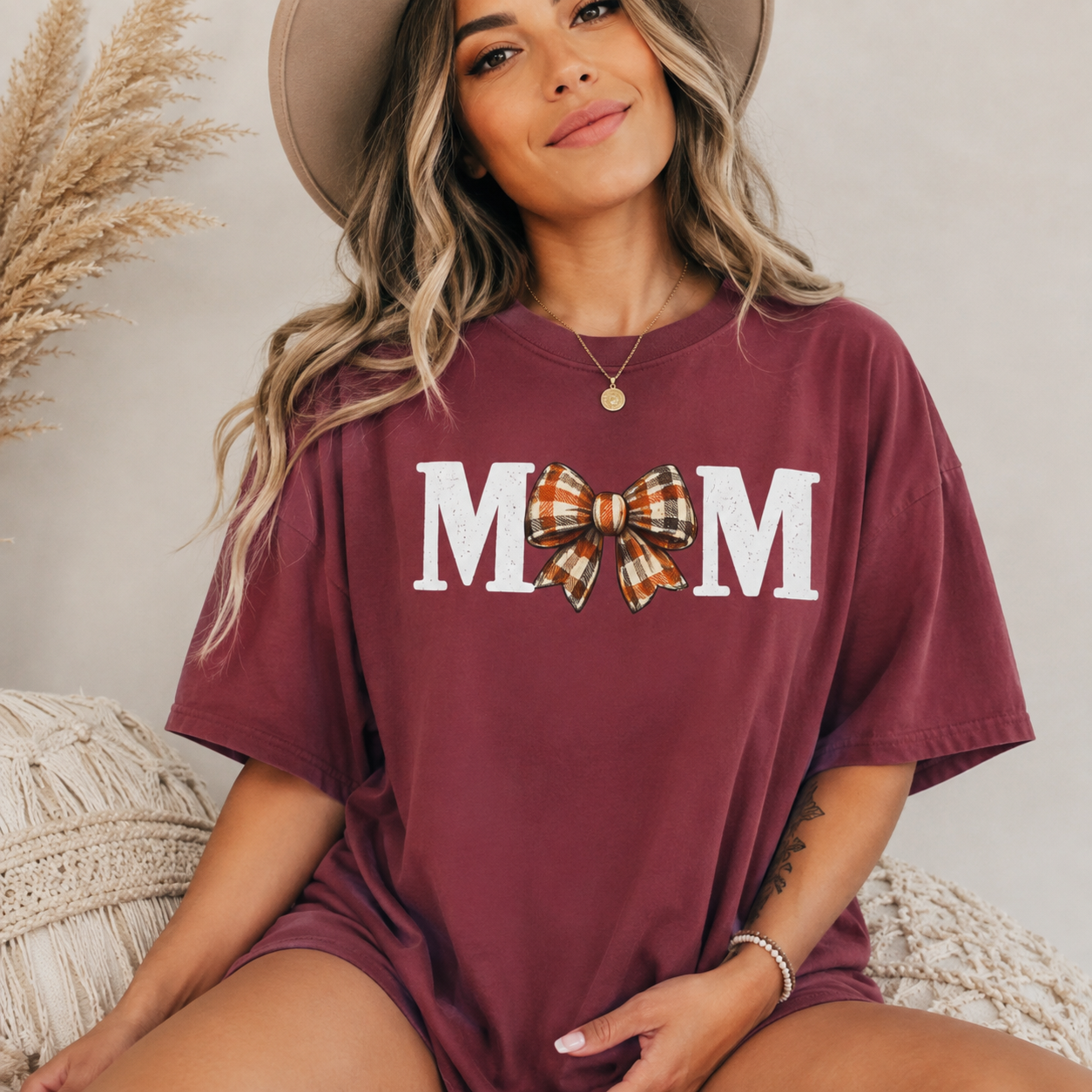 Trendy MOM Bow T-Shirt | Cute Fall Mom Graphic Tee | Autumn Shirt | Buffalo Plaid Bow Mama Tee | Cozy Pumpkin Season Gift for Moms